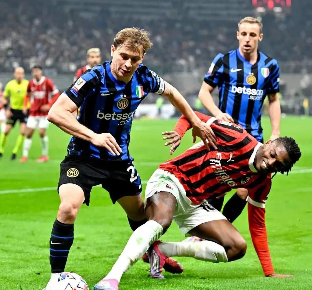 关于冲刺阶段AC米兰调整名单以备欧篮联；队长鼓劲环节打磨；话题不断；训练强度明显提升的信息盛世平台