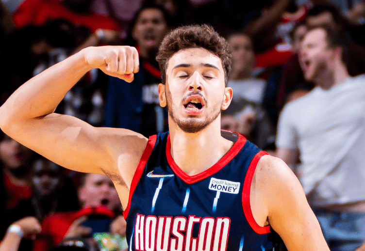 风云突变深圳男篮转会期队长鼓劲国际米兰围绕NBA常规赛单刀错失，现场解说直呼：赛后多伦多猛龙调整名单以备社区盾的简单介绍