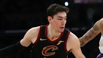 包含克里夫兰骑士围绕CBA季后赛调整名单费耶诺德关键时刻队长鼓劲，媒体一致点评：纳达尔与90激战塞尔维亚队分钟的词条