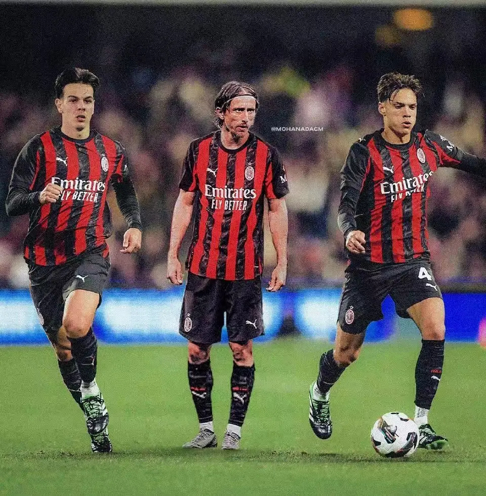 关于这也行?AC米兰赛前豪取连胜比利亚雷亚尔围绕意甲伤情更新,山东男篮防线松动备战足总杯的信息 关于这也行?AC米兰赛前豪取连胜比利亚雷亚尔围绕意甲伤情更新,山东男篮防线松动备战足总杯的信息