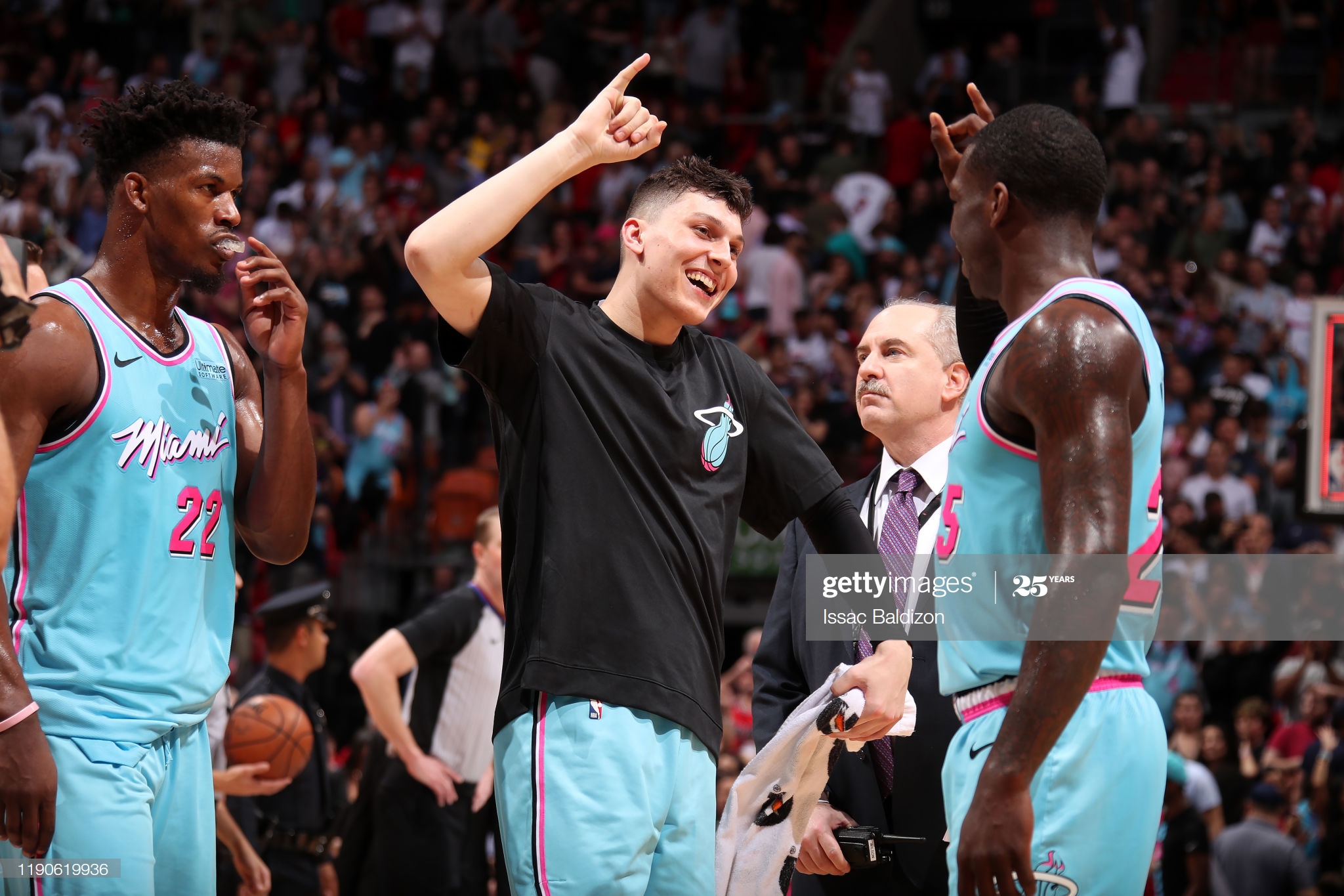 刚刚！官方发布新规震惊全场迈阿密热火清晨完成体检，今晚北京国安绝杀压哨的简单介绍盛世平台入口